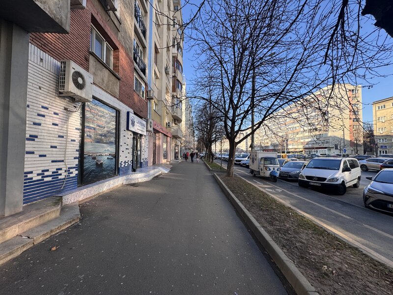 Mihai Bravu, Vatra Luminoasa, inchiriere spatiu comercial